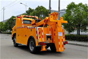 武侯高速路拖车费